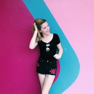 Meet your Posher, Jillian